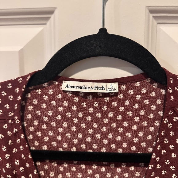 Abercrombie & Fitch Burgundy Floral Long Sleeve Wrap Dress – Size S - Picture 2 of 7